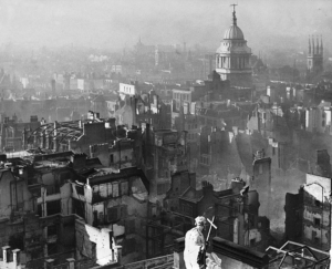 A black and white photograoh of London from above during the Blitz