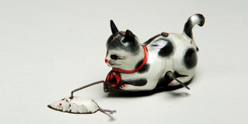 a ceramic cat and mouse